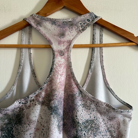 Lululemon Athletica Sugar Crush Multi Dye Cool Racerback Athletic Tank Top EUC - Picture 11 of 13